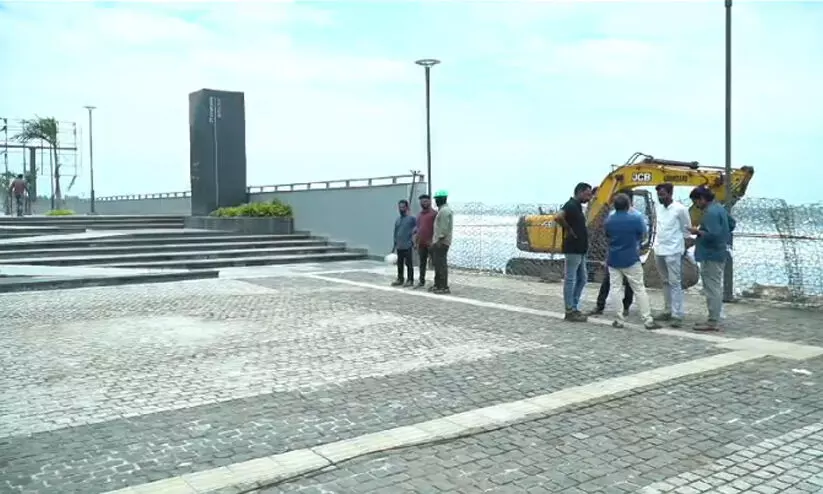 മുഴപ്പിലങ്ങാട് ബീച്ച് നവീകരിച്ച് പുതുവൽസര സമ്മാനമായി സമർപ്പിക്കും-മുഹമ്മദ് റിയാസ് മുഴപ്പിലങ്ങാട് ബീച്ച് നവീകരിച്ച് പുതുവൽസര സമ്മാനമായി സമർപ്പിക്കും-മുഹമ്മദ് റിയാസ്