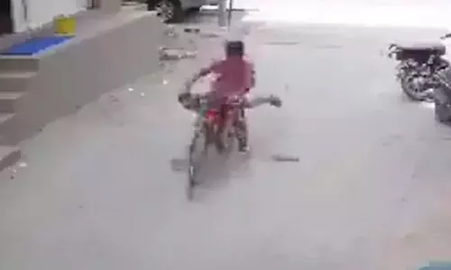 പൊട്ടിവീണ വൈദ്യുതിലൈൻ സൈക്കിളിൽ കുരുങ്ങി; 11കാരന് ദാരുണാന്ത്യം, മറ്റൊരു വിദ്യാർഥിക്ക് ഗുരുതര പരിക്ക്