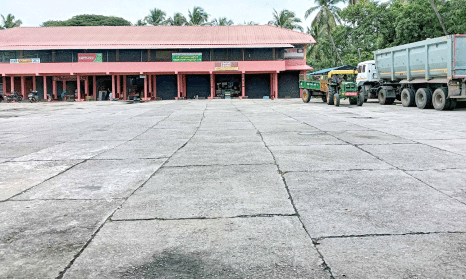 Kollengode Bus Stand