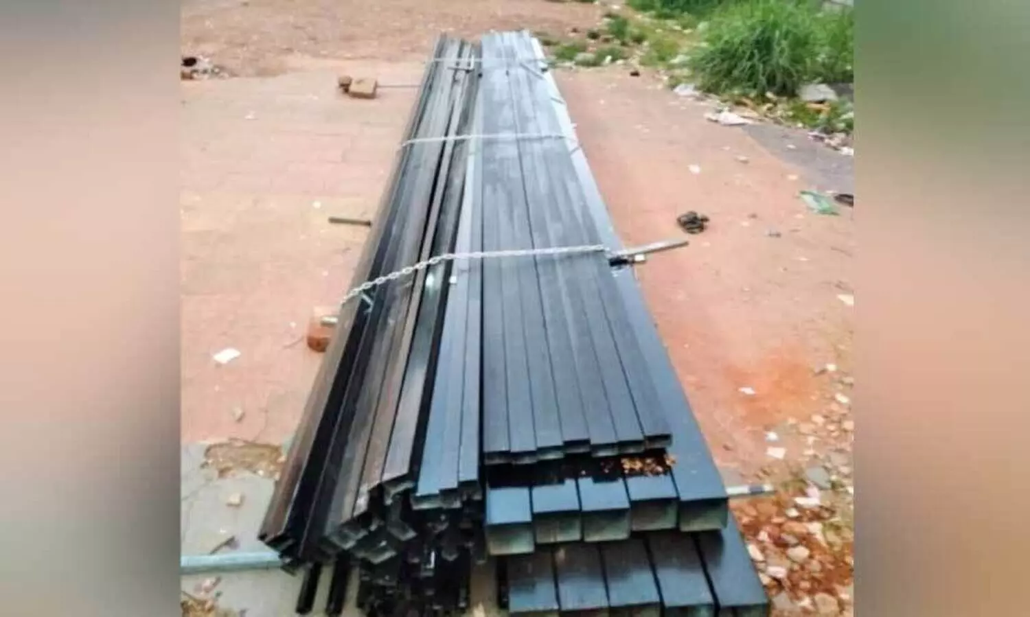 Thirunakkara bus stop construction