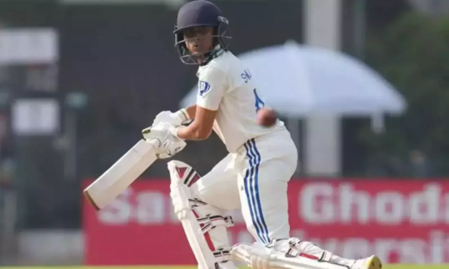 തോൽവിക്കരികെ ഇന്ത്യ എ വനിതകൾ