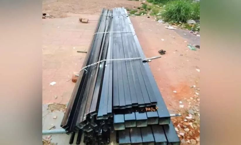 Thirunakkara bus stop construction