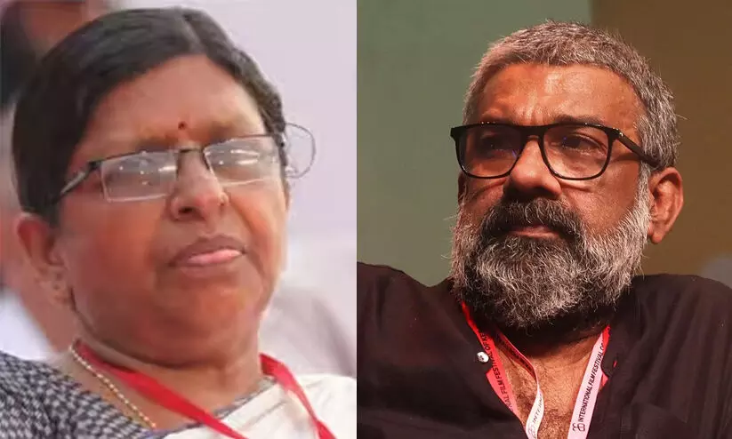 പരാതി വേണ്ട, വിവരം കിട്ടിയാൽ കേസെടുക്കാം; സജി ചെറിയാനെ തള്ളി വനിത കമീഷൻ അധ്യക്ഷ പരാതി വേണ്ട, വിവരം കിട്ടിയാൽ കേസെടുക്കാം; സജി ചെറിയാനെ തള്ളി വനിത കമീഷൻ അധ്യക്ഷ