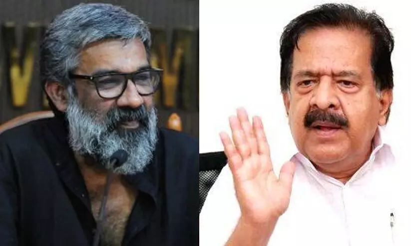 രഞ്ജിത് ചലച്ചിത്ര അക്കാദമി ചെയർമാന്‍ സ്ഥാനത്ത് നിന്നും മാറിനിൽക്കണം- രമേശ് ചെന്നിത്തല