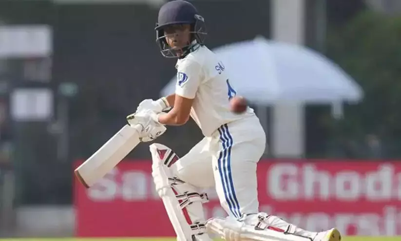 തോൽവിക്കരികെ ഇന്ത്യ എ വനിതകൾ തോൽവിക്കരികെ ഇന്ത്യ എ വനിതകൾ