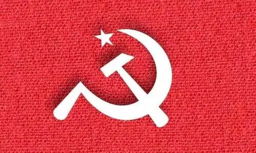 കോടതി നിർദേശപ്രകാരം മാത്രം തുടർനീക്കം മതിയെന്ന് സി.പി.എം കോടതി നിർദേശപ്രകാരം മാത്രം തുടർനീക്കം മതിയെന്ന് സി.പി.എം