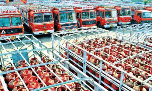 പാരിപ്പള്ളി ഐ.ഒ.സി പ്ലാന്റിലെ സിലിണ്ടർ ട്രക്ക് ഡ്രൈവർമാർ സമരത്തിലേക്ക്