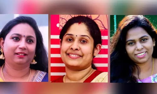 സു​ഷ​മ സു​ന്ദ​രേ​ശ്വ​ര​ൻ, പ്രീ​തി രാ​ജേ​ഷ്,  അ​നു​പ​മ സി​ബി