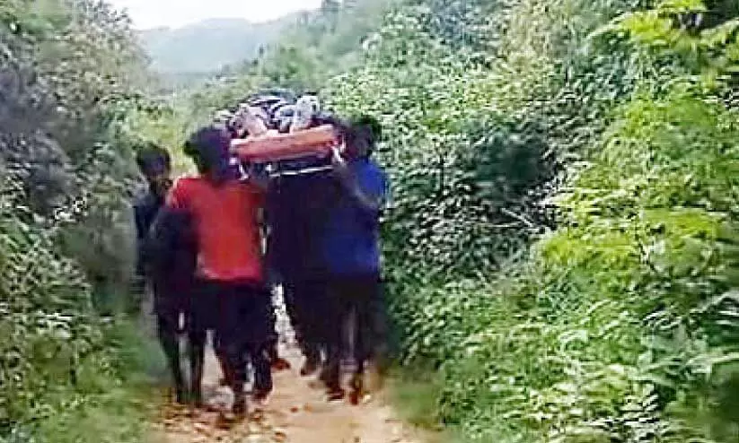 young woman who fell and got injured in the Kethanahalli falls young woman who fell and got injured in the Kethanahalli falls