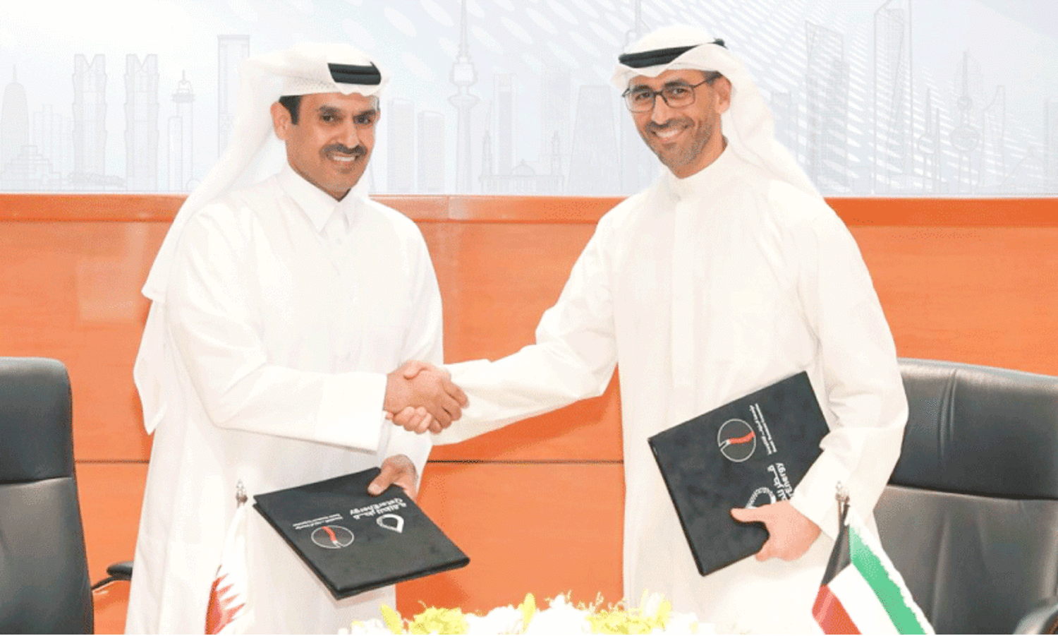 Liquefied gas distribution