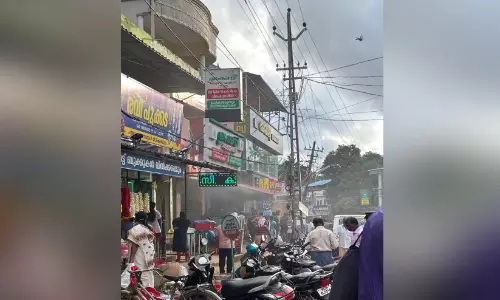 കാഞ്ഞിരംകുളത്ത് തട്ടുകടയിൽ തീപിടിത്തം; രക്ഷകനായി അഗ്നിരക്ഷസേനാംഗം