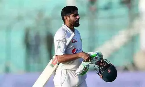 നീ നെറ്റ്സിൽ കളിക്കുന്നത് നിർത്തുന്നതാ നല്ലത്; ബാബറിനെതിരെ ആഞ്ഞടിച്ച് മുൻ താരം