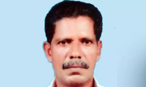 വീട് പൊളിക്കുന്നതിനിടെ സ്ലാബിനിടയിൽ കുടുങ്ങി മരിച്ചു