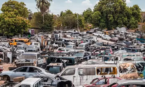കാലാവധി കഴിഞ്ഞ വാഹനം മാറ്റി വാങ്ങുന്നവർക്ക് വിലക്കിഴിവ് നൽകാമെന്ന് നിർമാതാക്കൾ