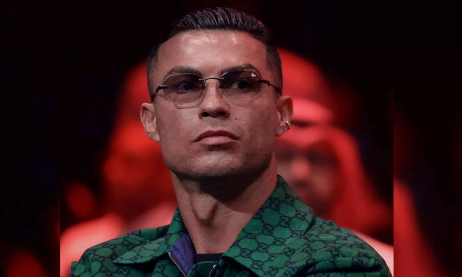 അമ്പമ്പോ..! 50 മില്യൺ; ആറ് ദിനം കൊണ്ട് കസ്റ്റം പ്ലേ ബട്ടണും സ്വന്തമാക്കി ക്രിസ്റ്റ്യാനൊ