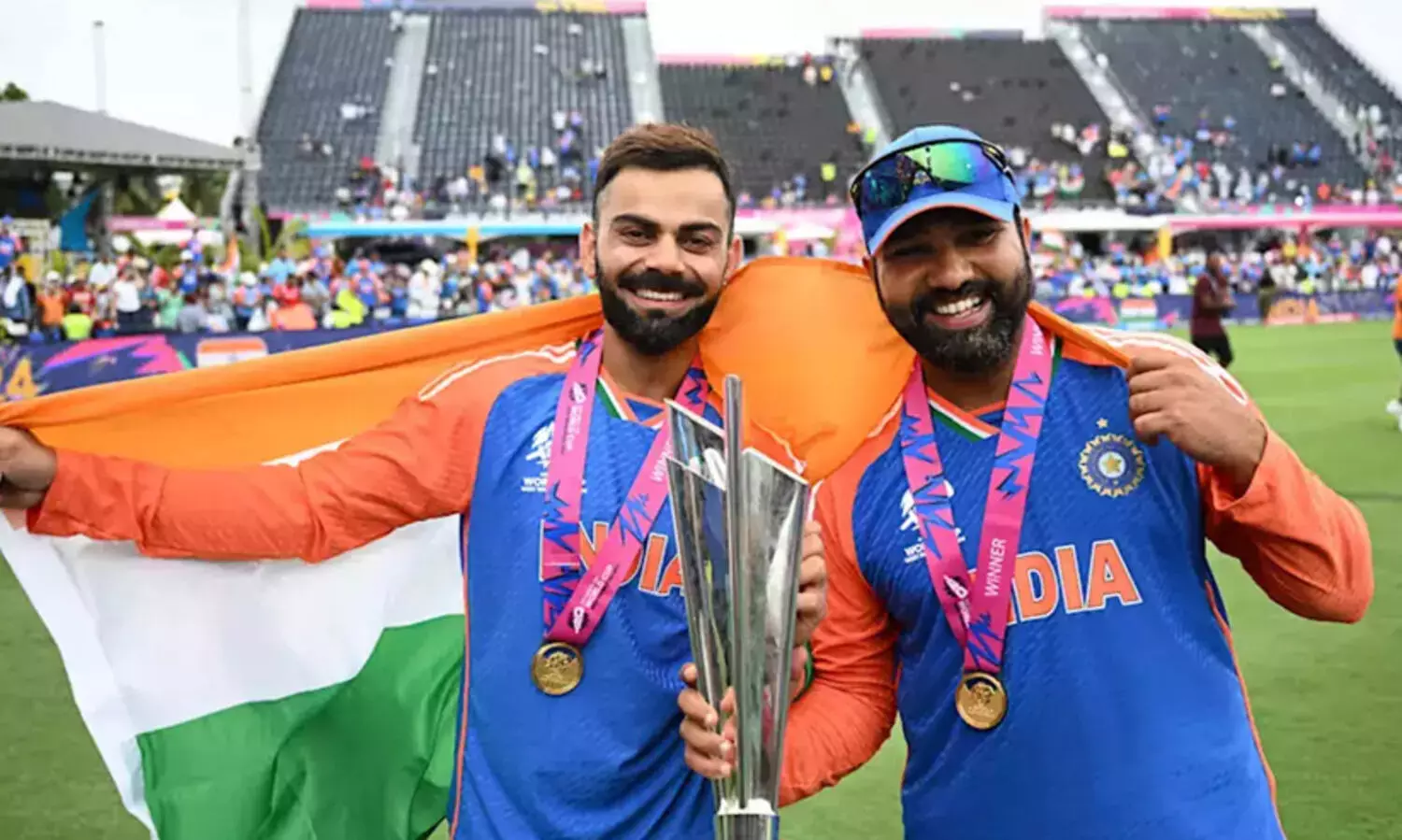 രോഹിത്തും കോഹ്ലിയും വിരമിക്കുന്നതിനു മുമ്പ് പാകിസ്താനിൽ കളിക്കണം; അഭ്യർഥനയുമായി മുൻ വിക്കറ്റ് കീപ്പർ