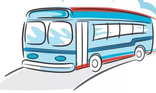 യാത്ര പ്രതിസന്ധി രൂക്ഷം; തറയിട്ടാല്-കൂനൂര്മാട്-പള്ളിക്കല് ബസാര് റൂട്ടില് ബസ് വരുന്നതും കാത്ത് നാട്ടുകാർ യാത്ര പ്രതിസന്ധി രൂക്ഷം; തറയിട്ടാല്-കൂനൂര്മാട്-പള്ളിക്കല് ബസാര് റൂട്ടില് ബസ് വരുന്നതും കാത്ത് നാട്ടുകാർ