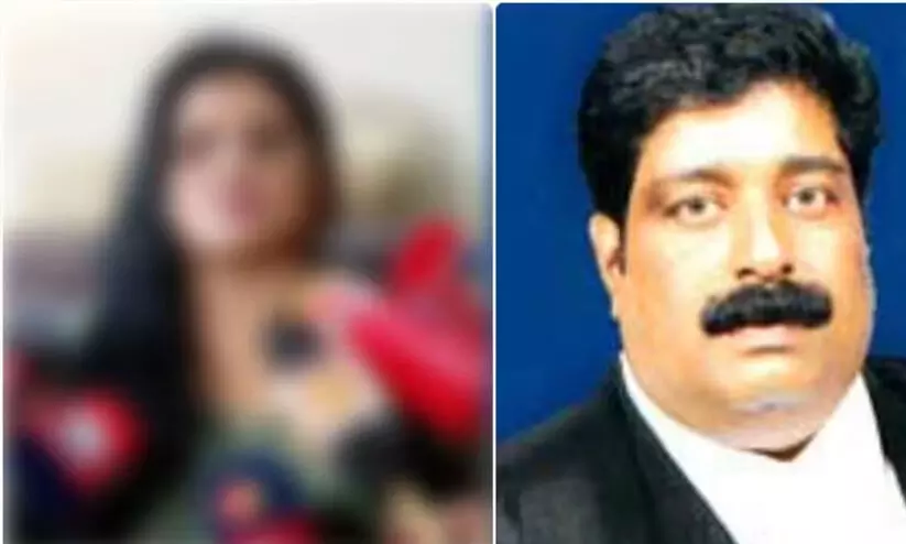 നടിയുടെ ആരോപണം: കോൺഗ്രസ് നേതാവ് വി.എസ് ചന്ദ്രശേഖരനെതിരെ ബലാത്സംഗ വകുപ്പ് ചുമത്തി കേസെടുത്തു നടിയുടെ ആരോപണം: കോൺഗ്രസ് നേതാവ് വി.എസ് ചന്ദ്രശേഖരനെതിരെ ബലാത്സംഗ വകുപ്പ് ചുമത്തി കേസെടുത്തു