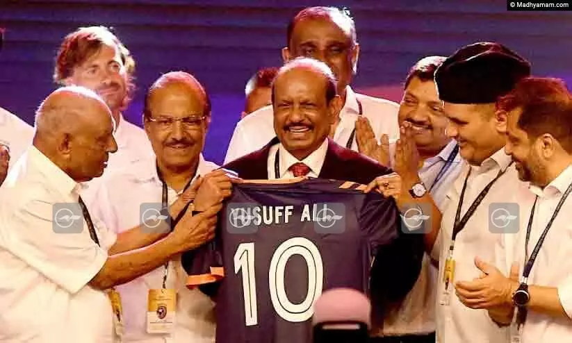 ‘മെസ്സിയെ കാണാനും പരിചയപ്പെടാനും സാധിച്ചു’; മലപ്പുറം എഫ്.സി ലോഞ്ചിങ്ങിൽ കളിയാവേശം തുറന്നുപറഞ്ഞ് എം.എ. യൂസുഫലി