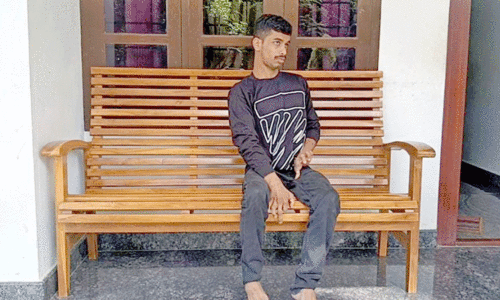 അശ്വിന് ഇനിയും പരസഹായമില്ലാതെ ജീവിക്കണം അശ്വിന് ഇനിയും പരസഹായമില്ലാതെ ജീവിക്കണം