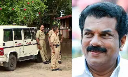 കൊല്ലത്തും തിരുവനന്തപുരത്തുമില്ല, മുകേഷ് എവിടെ..‍?;  വീടിന് പൊലീസ് കാവൽ; വിടാതെ പ്രതിപക്ഷം