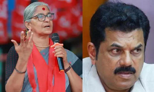 കോൺഗ്രസുകാർ രാജിവെക്കാത്തത് കൊണ്ട് നമ്മളും രാജിവെക്കേണ്ടതില്ലെന്നത് ബാലിശം; മുകേഷ് ഒരുനിമിഷം പോലും തുടരരുത് -ആനിരാജ