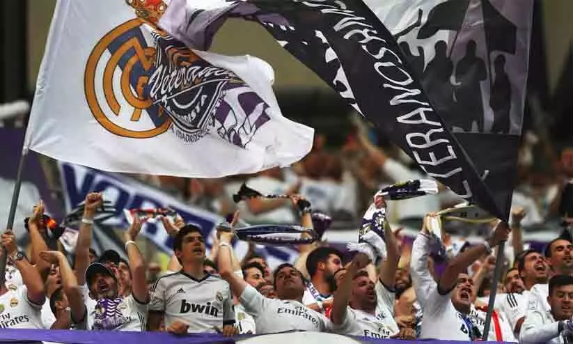 ഒരിക്കലും സ്റ്റാർട്ടിങ് ഇലവനിൽ ഇറക്കരുത്, നാട്ടിലേക്ക് തിരിച്ചയക്കൂ; സമനിലക്ക് ശേഷം താരത്തെ തള്ളി പറഞ്ഞ് റയൽ ഫാൻസ്