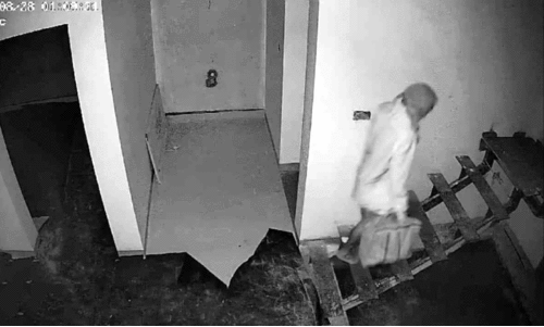 രണ്ടര ലക്ഷം രൂപയുടെ വൈദ്യുതി വയർ കവർന്നു രണ്ടര ലക്ഷം രൂപയുടെ വൈദ്യുതി വയർ കവർന്നു