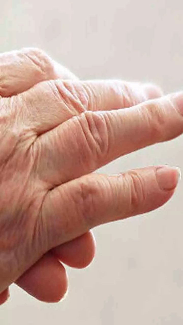 കയ്യും കാലും തരിപ്പുണ്ടോ? സൂക്ഷിക്കണം