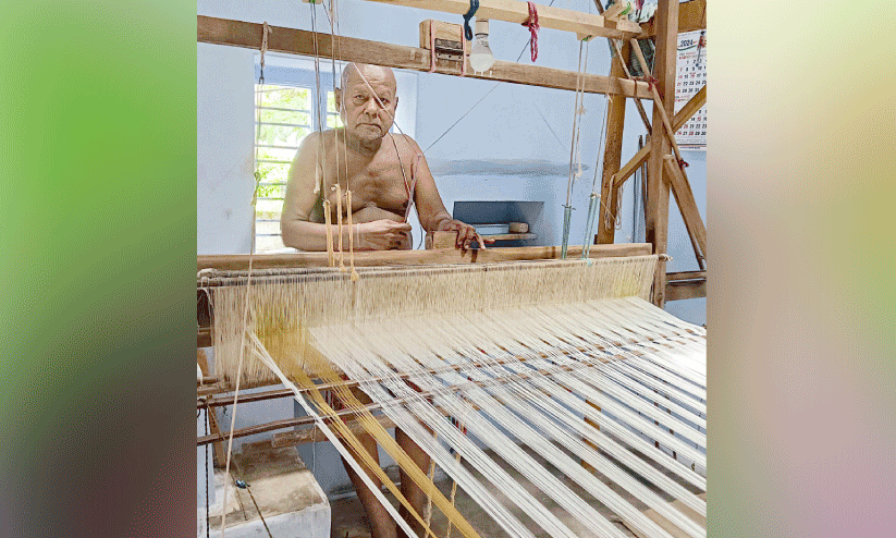 Handloom weaving