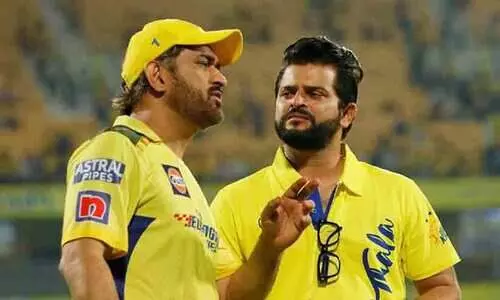 അവന് ഇനിയും ക്യാപ്റ്റൻസി പാഠങ്ങൾ ആവശ്യമുണ്ട്, ധോണി ഒരു സീസൺ കൂടി കളിക്കട്ടെ;  ധോണിയുടെ ഭാവിയെ കുറിച്ച് സുരേഷ് റെയ്ന