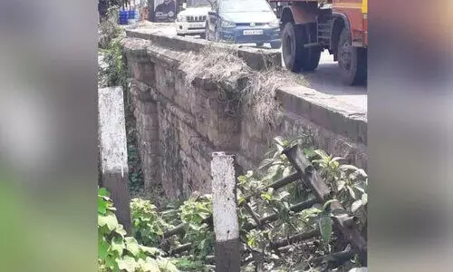 Dangerous Valakode flyover on national highway