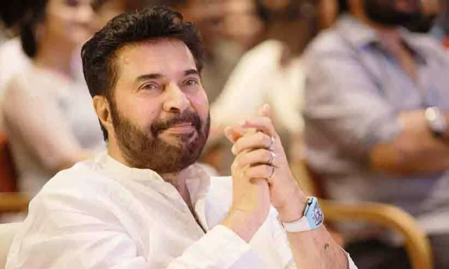 സമൂഹത്തിൽ നിലനിൽക്കുന്ന എല്ലാ നന്മതിന്മകളും സിനിമയിലും കാണാം പ്രതികരിക്കാൻ വൈകിയതിന് കാരണമുണ്ട്; വിവാദങ്ങളിൽ പ്രതികരിച്ച് മമ്മൂട്ടി