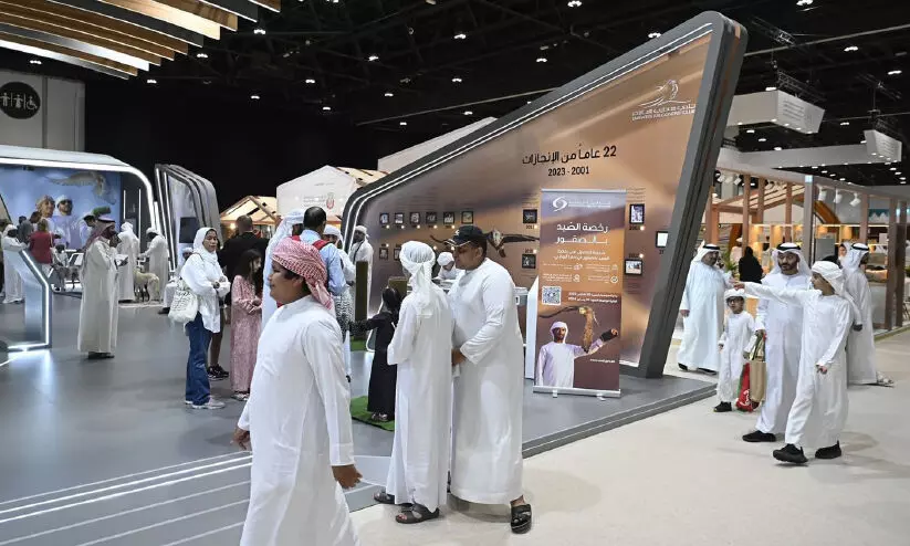 അഡിഹെക്സിൽ എത്തിച്ചേർന്ന സന്ദർശകർ അഡിഹെക്സിൽ എത്തിച്ചേർന്ന സന്ദർശകർ