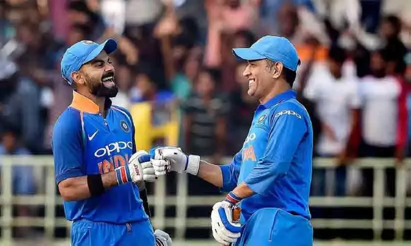 സഹോദരൻ എന്നോ സഹപ്രവർത്തകൻ എന്നോ വിളിക്കാം, കളിയിലേക്ക് വരുമ്പോൾ അവൻ മികച്ചവരിലാണ്; വിരാടിനെ കുറിച്ച് ധോണി