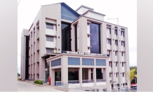 ബത്തേരി താലൂക്കാശുപത്രി അമ്മയും കുഞ്ഞും കെട്ടിടം എന്നു തുറക്കും?