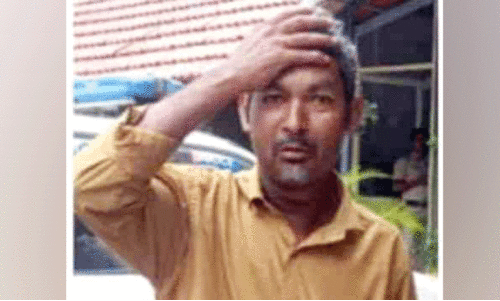 ആ​റ​ര മാ​സം പ്രാ​യ​മു​ള്ള കു​ട്ടി​യു​മാ​യി ക​ട​ന്നുകളഞ്ഞു