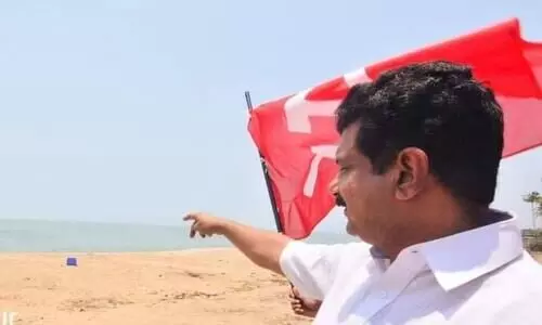 മരണം വരെ ചെങ്കൊടി തണലിൽ തന്നെ ഉണ്ടാകും; വിവാദം കത്തുന്നതിനിടെ പി.വി അൻവർ