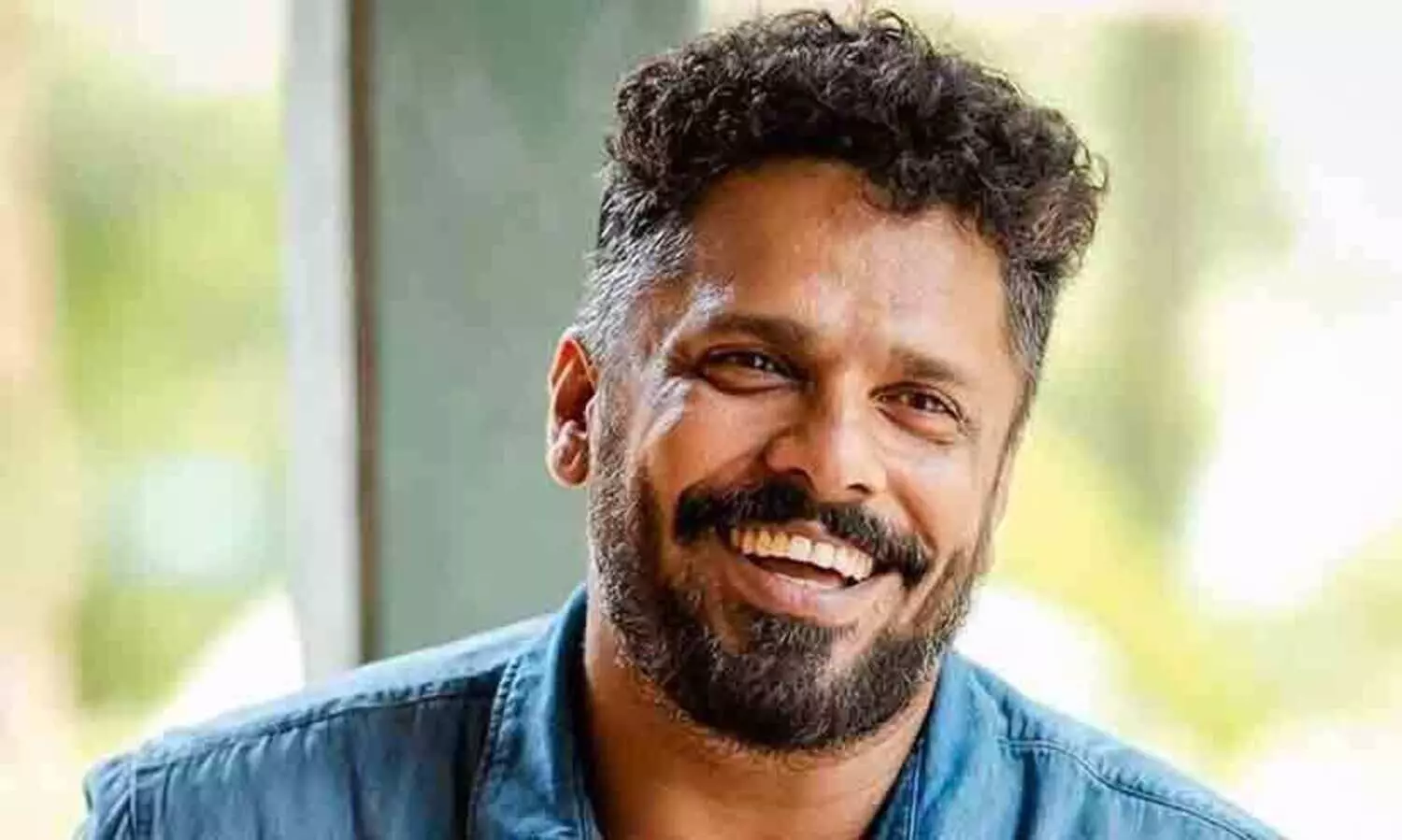 സിനിമ എടുത്താൽ മാഫിയ ആകില്ല, യഥാർഥ ലഹരിമാഫിയയെ കണ്ടെത്തണം -ആഷിഖ് അബു