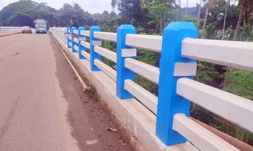 Anakayam bridge new handrail