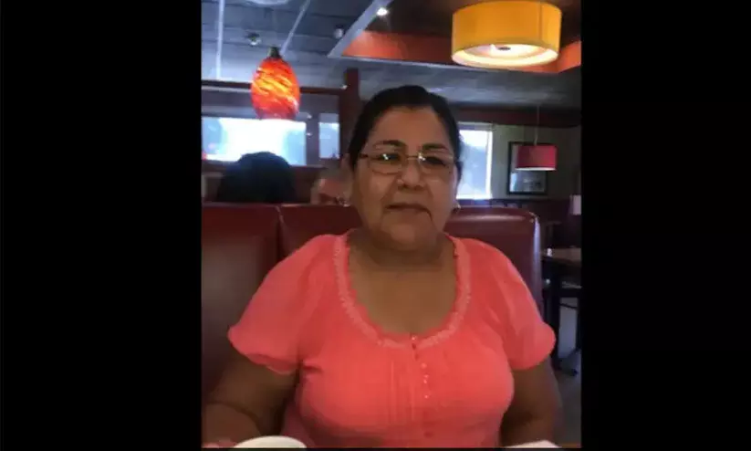 ആത്മഹത്യ ചെയ്യാൻ പാലത്തിൽ നിന്ന് ചാടിയത് കാറിന്റെ മുകളിലേക്ക്: കാർ യാത്രിക മരിച്ചു ആത്മഹത്യ ചെയ്യാൻ പാലത്തിൽ നിന്ന് ചാടിയത് കാറിന്റെ മുകളിലേക്ക്: കാർ യാത്രിക മരിച്ചു