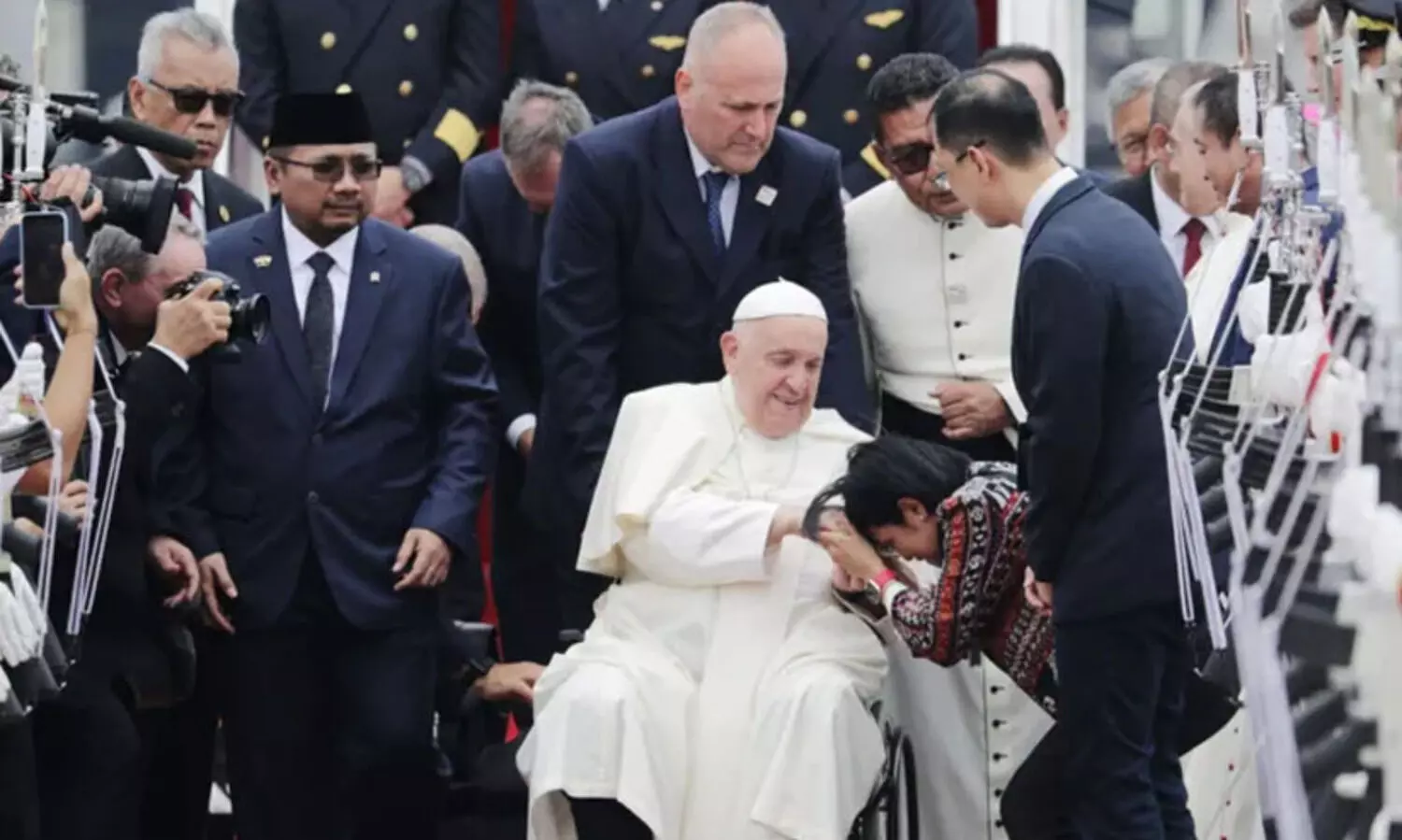 ഫ്രാൻസിസ് മാർപാപ്പയുടെ ഏഷ്യാ പസഫിക് യാത്രക്ക് തുടക്കം