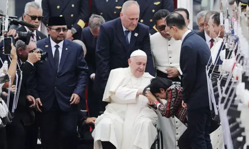 ഫ്രാൻസിസ് മാർപാപ്പയുടെ ഏഷ്യാ പസഫിക് യാത്രക്ക് തുടക്കം