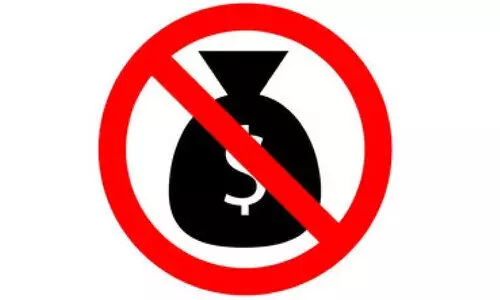 ഫ​ണ്ടി​ല്ല; ന​ട​പ്പു സാ​മ്പ​ത്തി​ക വ​ർ​ഷ​ത്തെ പ​ദ്ധ​തി​ക​ൾ വെ​ട്ടി​ക്കു​റ​ച്ച് ജി​ല്ല പ​ഞ്ചാ​യ​ത്ത്