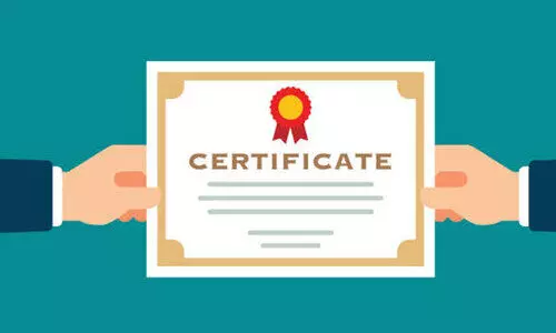 ‘കോ​ഴ്സ് ക​ഴി​ഞ്ഞാ​ൽ സ​ർ​ട്ടി​ഫി​ക്ക​റ്റ് ന​ൽ​ക​ണം’