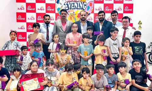 ഗ്രാ​ൻ​ഡ്മാ​ൾ ഹൈ​പ്പ​ർ​മാ​ർ​ക്ക​റ്റ്