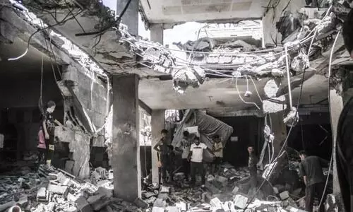 ബ്രഡ് വാങ്ങാൻ നിന്നവർക്കുമേൽ ബോംബിട്ട് ഇസ്രായേൽ