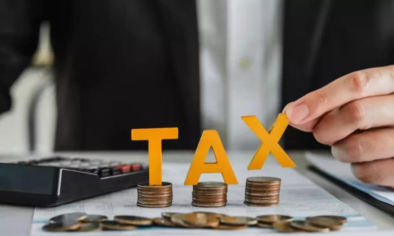 രാജ്യത്ത് ഏറ്റവും കൂടുതൽ നികുതി അടച്ച കായിക താരത്തെ അറിയണോ...