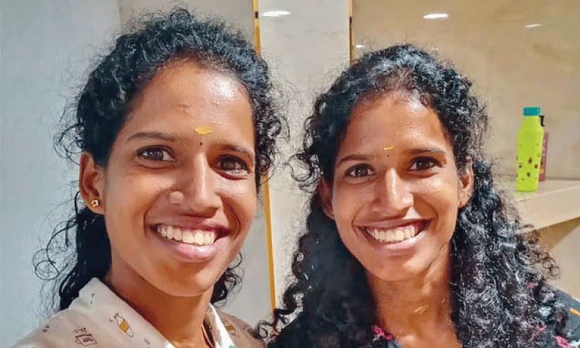 വിദ്യ, നിത്യ തങ്കച്ചിറകേറിയ ഇരട്ട സ്വപ്നങ്ങൾ വിദ്യ, നിത്യ തങ്കച്ചിറകേറിയ ഇരട്ട സ്വപ്നങ്ങൾ