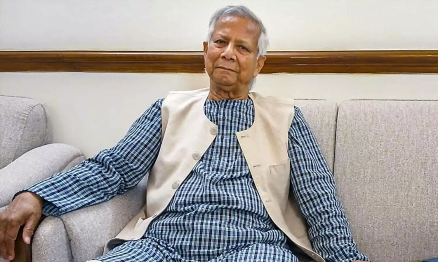 ബംഗ്ലാദേശ് കൈമാറാൻ ആവശ്യപ്പെടുന്നത് വരെ ശൈഖ് ഹസീന നിശബ്ദത പാലിക്കണം - മുഹമ്മദ് യൂനുസ്